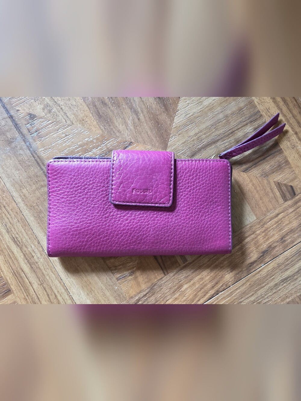 Fossil Magenta Bi-fold Wallet